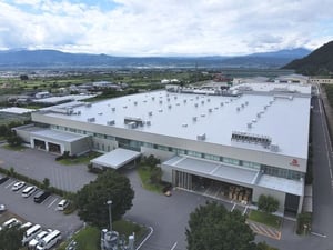 電子部品製造の中核を担う日滝原工場｜コネクタ用端子・電子部品の一貫生産なら株式会社鈴木