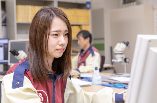 現在の仕事内容とやりがいを教えてください。 現在の仕事内容とやりがいを教えてください。